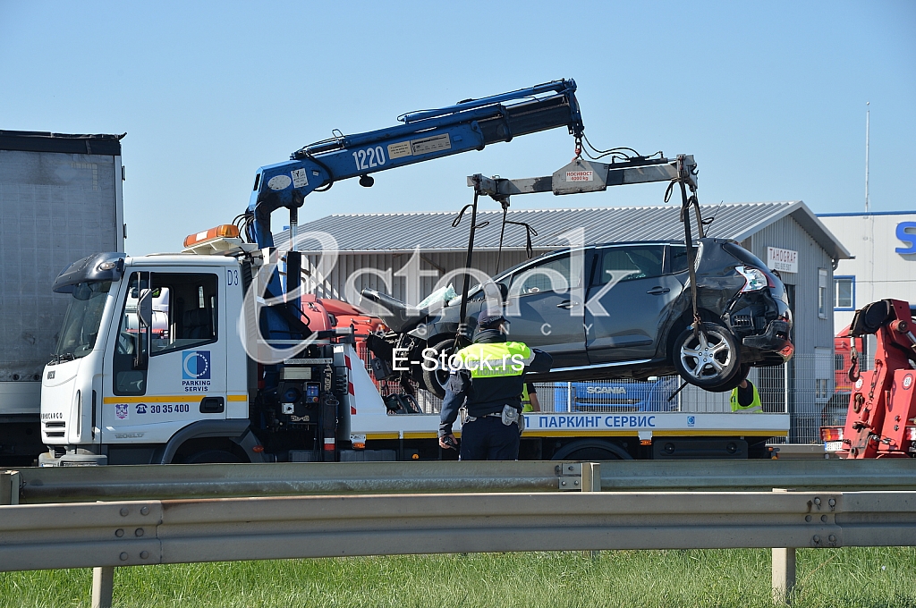 Saobracajna nezgoda Dobanovacka petlja Saobracajna nezgoda Dobanovacka petlja