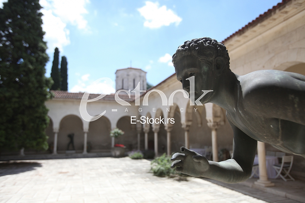 Dvorski kompleks na Dedinju Dvorski kompleks na Dedinju