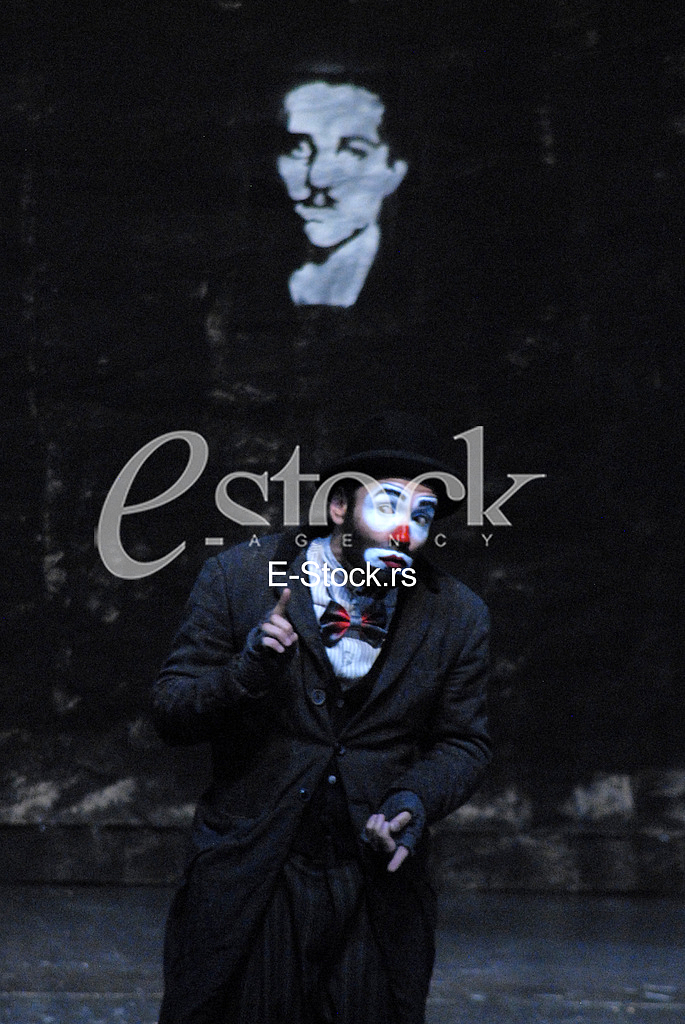 Premiere theatrical performances 