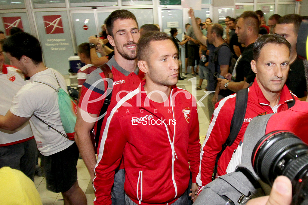 The arrival of the Red Star players 