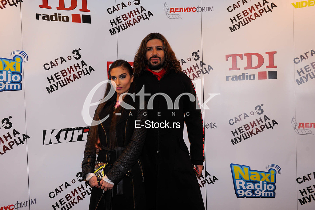 Saga o tri nevina muskarca, premijera