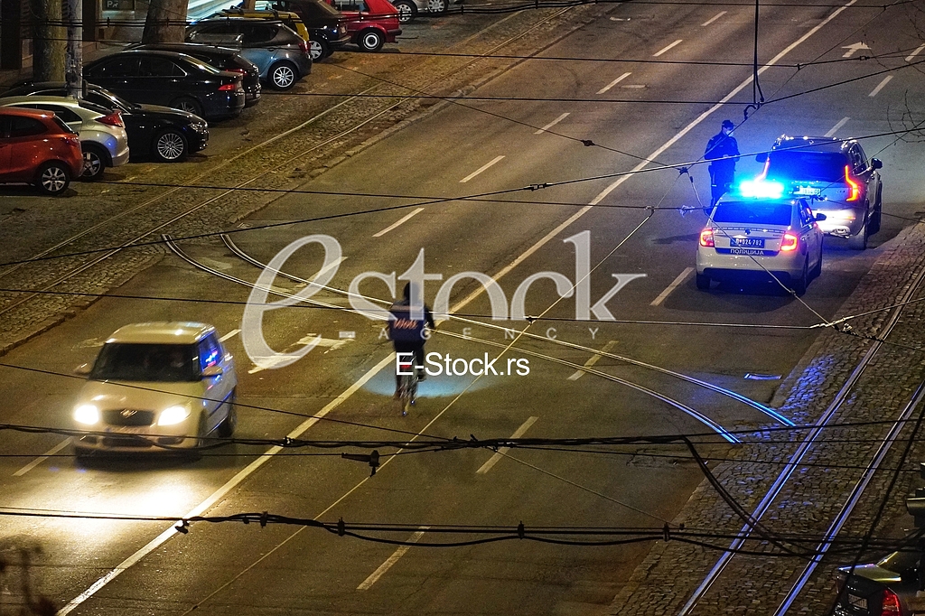 Koronavirus policijski cas