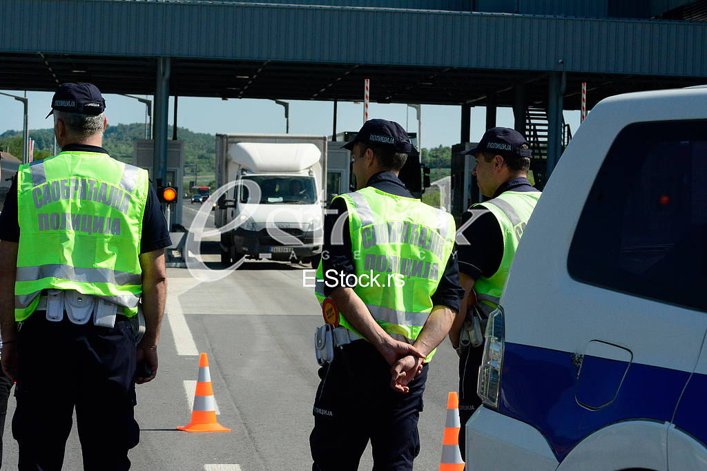 Toll plaza, new system for charging penalties for speeding limitation