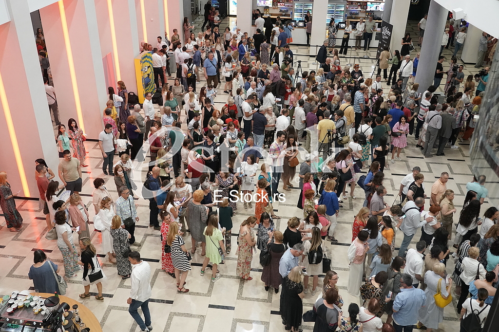 Humanitarna predstava Brod plovi za decu rudara