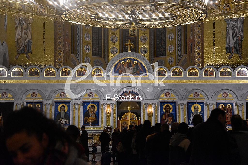 Ponocna Bozicna liturgija Ponocna Bozicna liturgija