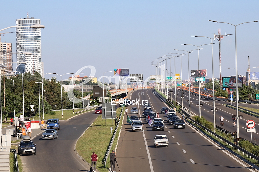 Blokada autoputa E-75 protest Srbija protiv nasilja