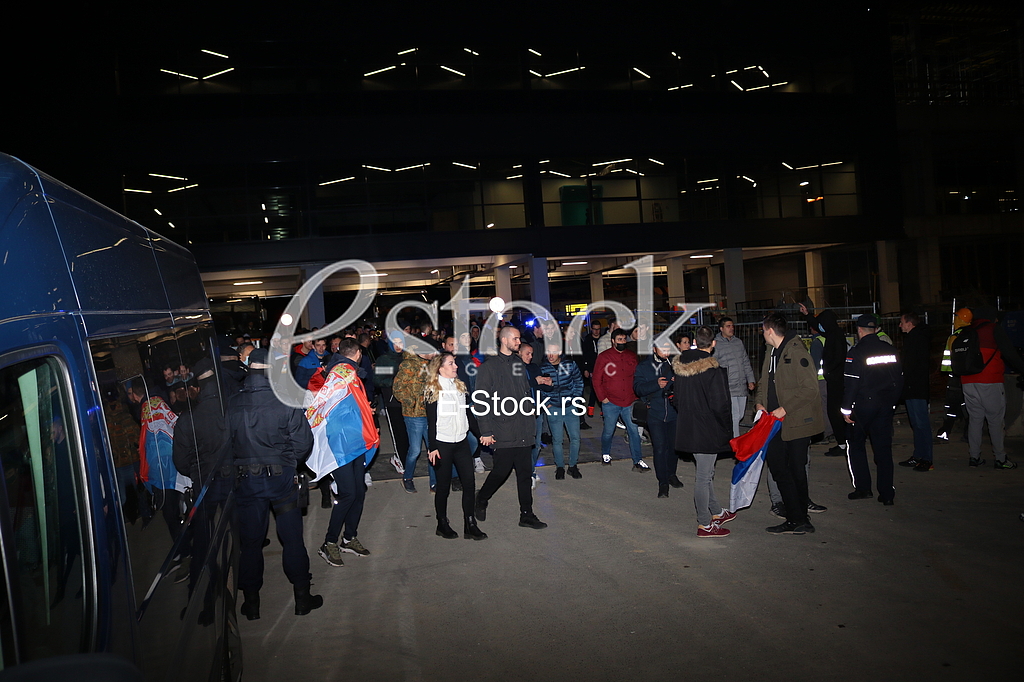 FUDBAL - Reprezentacija Srbije na Aerodromu Nikola Tesla posle pobede nad Portugalom