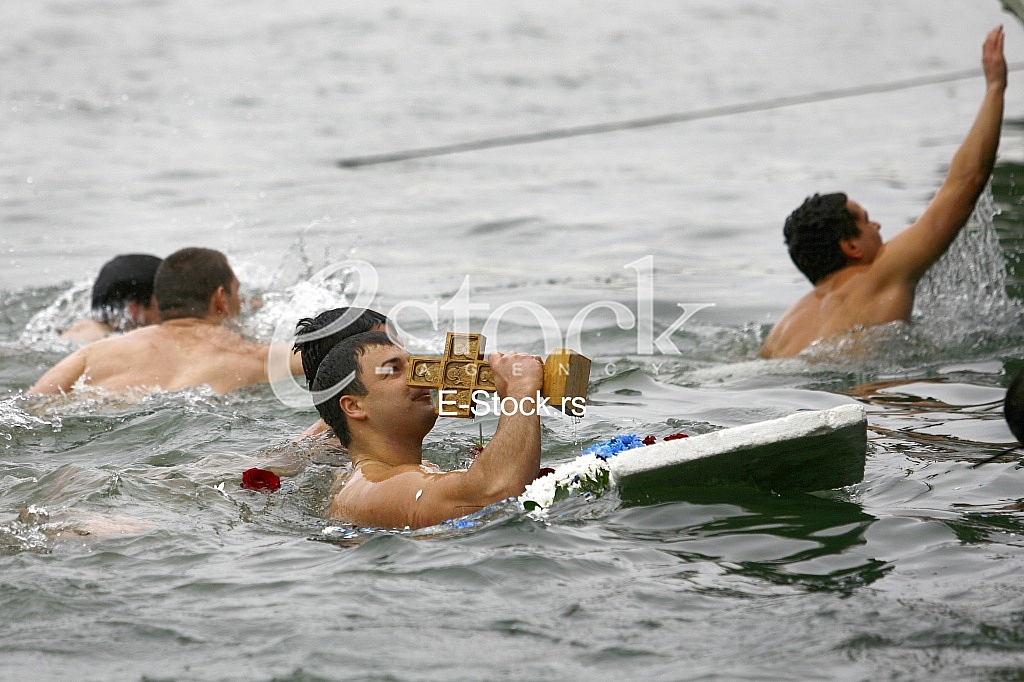 Race for the Holy Cross Race for the Holy Cross