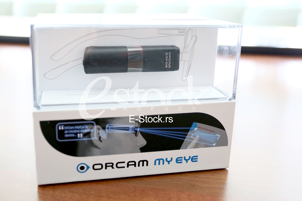 Aparat OrCam My Eye za pretvaranje teksta u glas