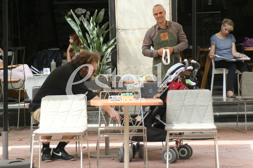 Marko Kon paparazo
