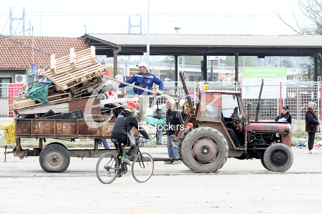 the flea market in New Belgrade