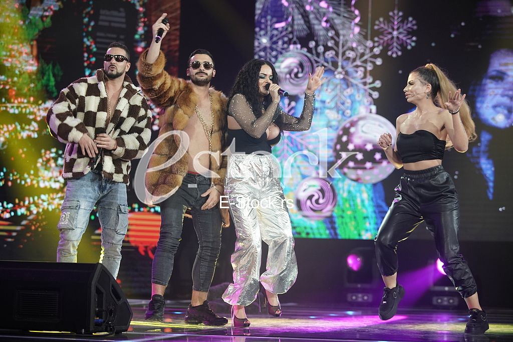 Dario , Pablo ,Jovana , Anabela