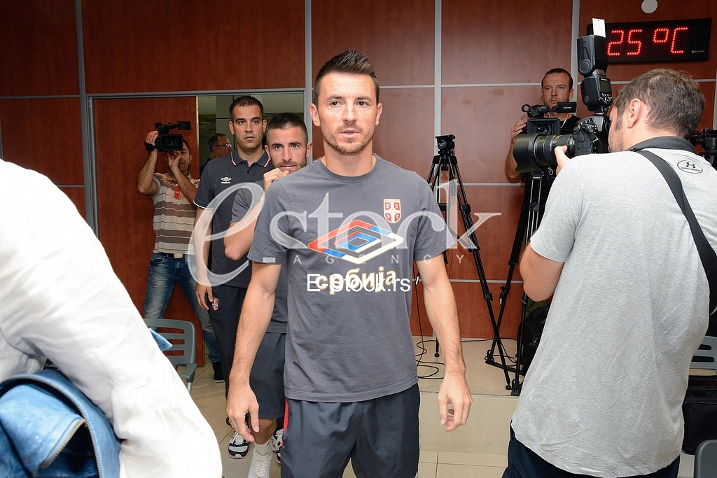 home of football, Stara Pazova, the signing of a sponsorship agreement between the Football Association of Serbia and Huawei