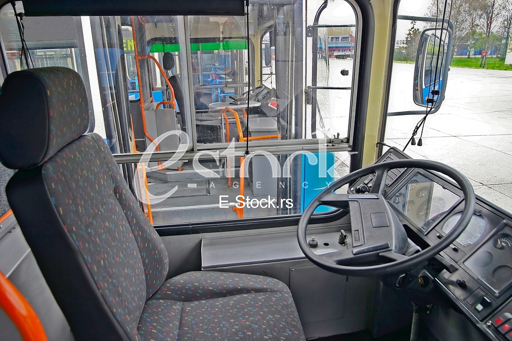 Bus