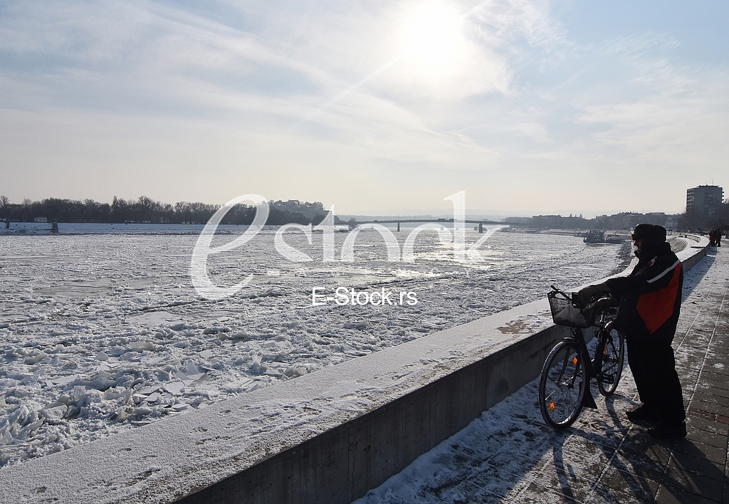 Zaledjen Dunav/ Frozen Danube