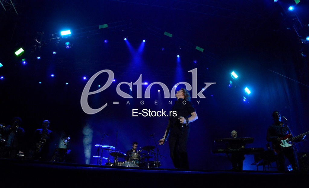 Simple Red concert in stadium Tasmajdan