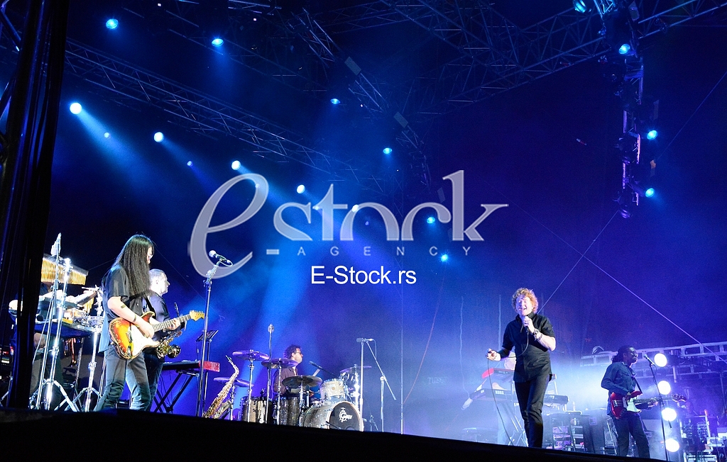 Simple Red concert in stadium Tasmajdan