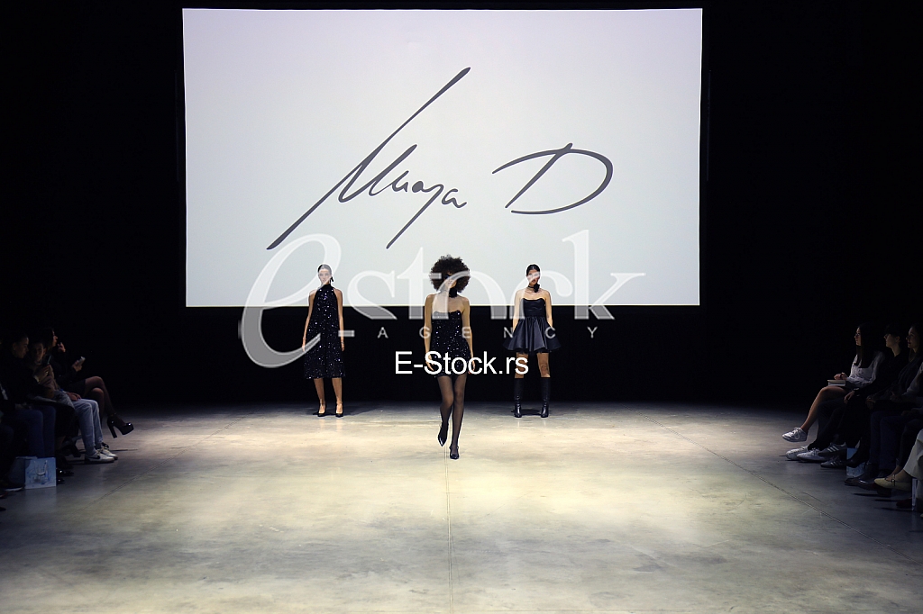 39. Fashion Selection