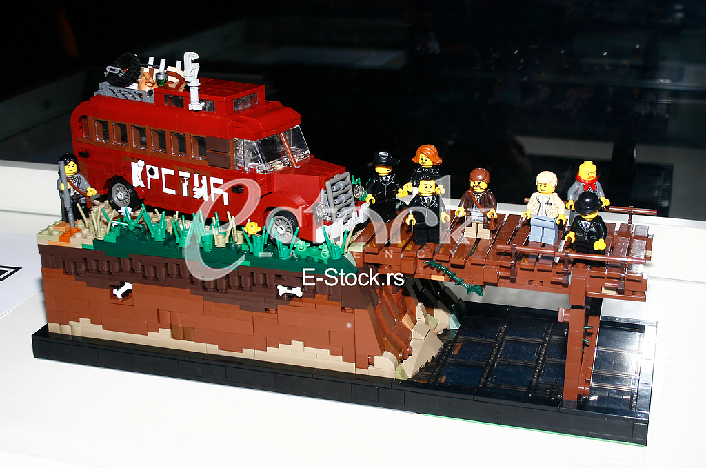  ko to tamo peva, lego kockice