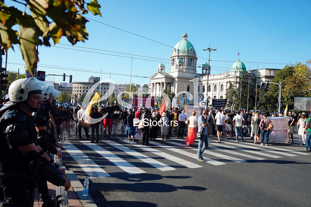 Parada ponosa hapsenje