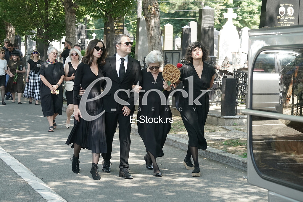 Zarko Cvejic, Vesna Cvejic i Bojana Cvejic