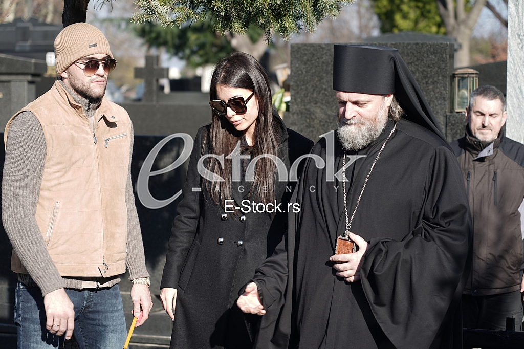 Veljko Raznatovic, Anastasija Raznatovic i vladika Stefan Saric