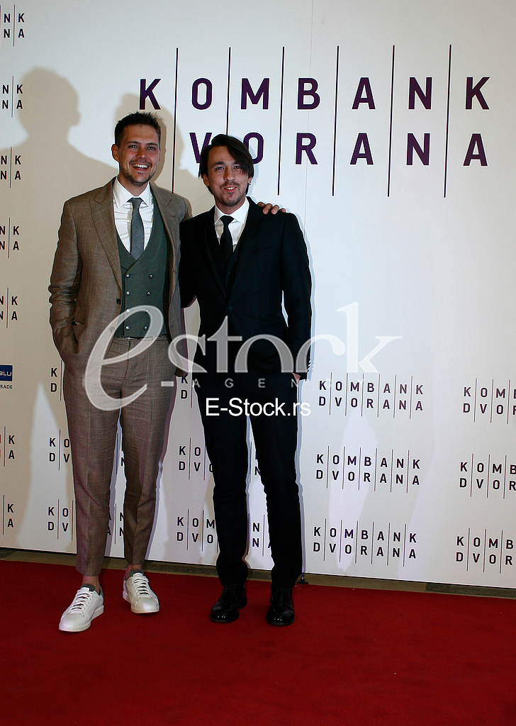 Milos Bikovic - Izvan granica realnosti, premijera filma u kombant dvorani