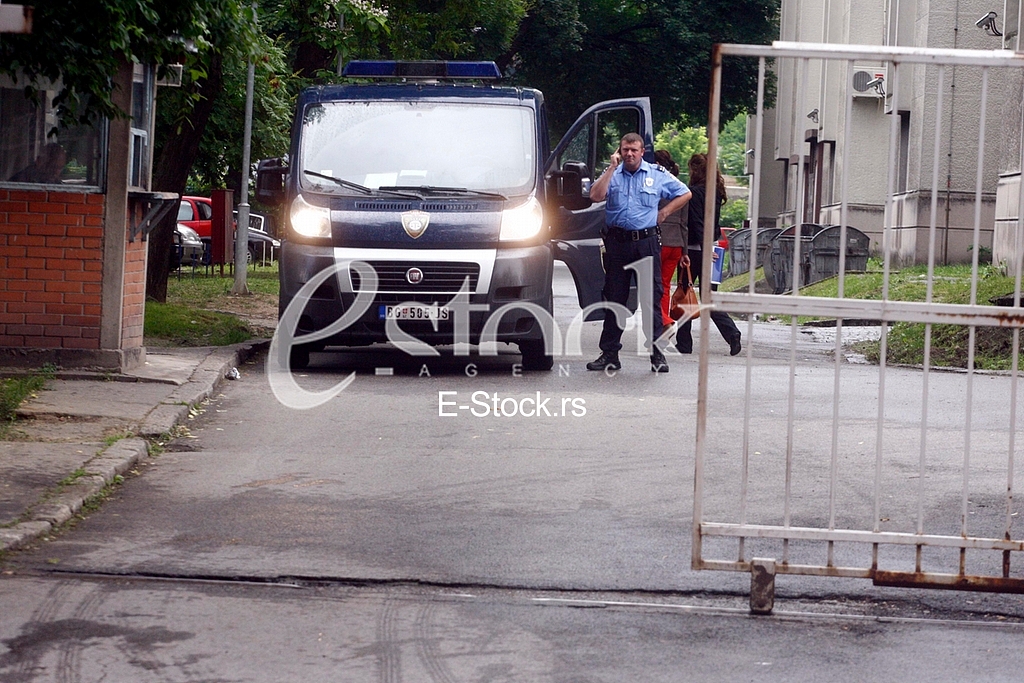 Belgrade Central Prison, CZ Street Bacvanska, leaving the prison gates, gates for release of prisoners, prisoners release from prison