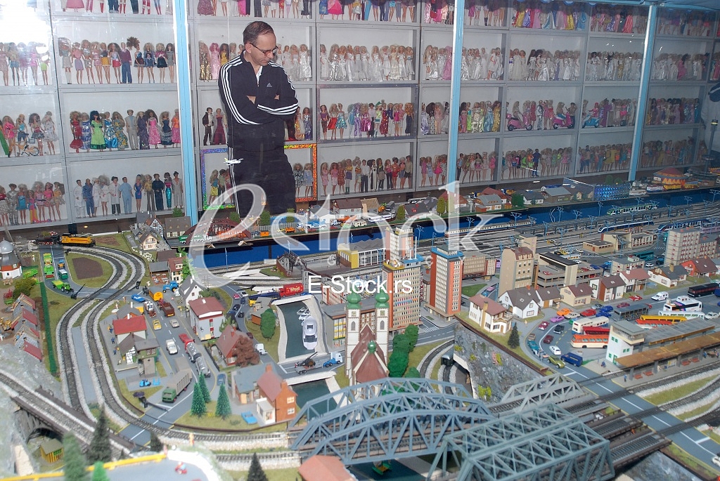 Scale model
