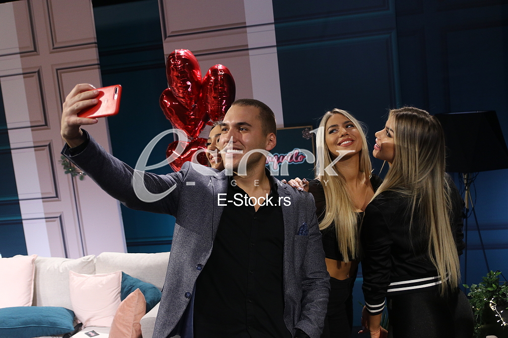 Djordje Nesta Arsovic, Ksenija Knezevic i Ivana Nikolic