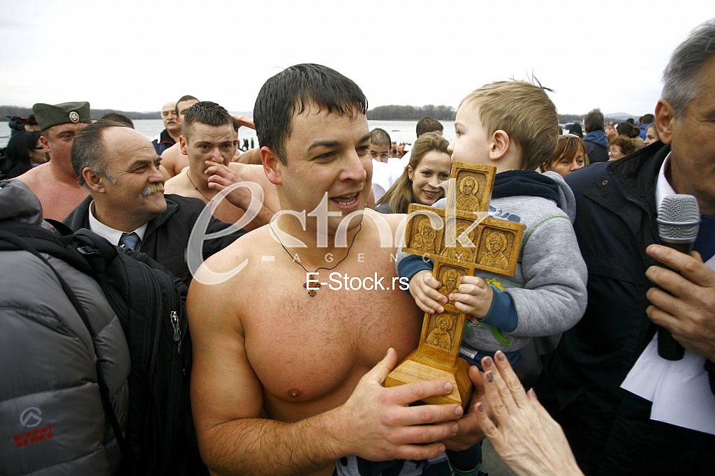 Race for the Holy Cross Race for the Holy Cross