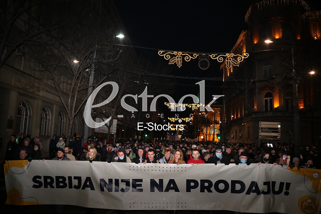 PROTESTI - Kreni promeni ispred predsedništva