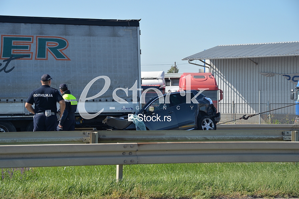 Saobracajna nezgoda Dobanovacka petlja