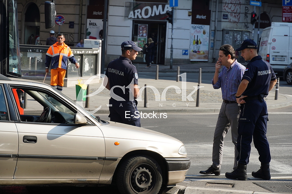 Policija