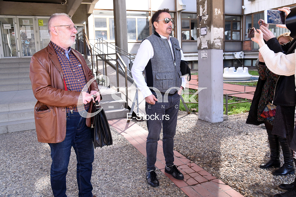  Dragan Kojic Keba came to the hearing at the Third Basic Prosecutor's Office where he was interrogated for having overturned a girl on a pedestrian crossing.
