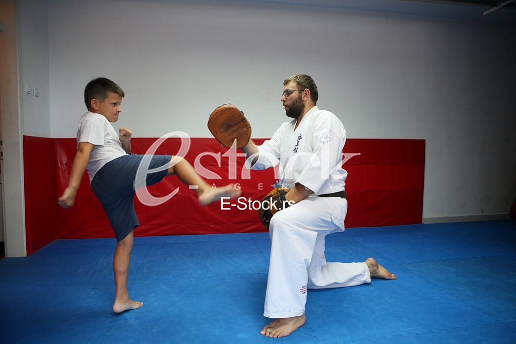 Training Kyokushin karate