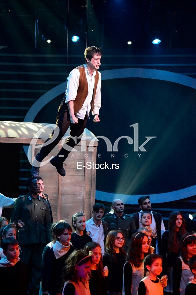 Your face sounds familiar, final night, tv station PRVA. Tvoje lice zvuci poznato, finalno vece, TV stanica PRVA