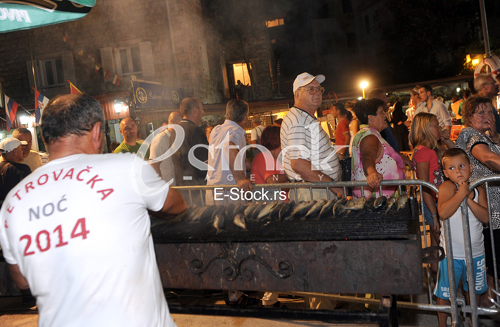 Petrovac night
