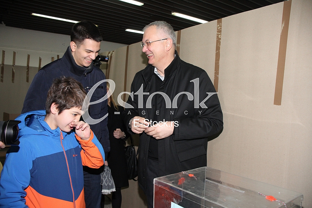 DRAGAN SUTANOVAC Voting