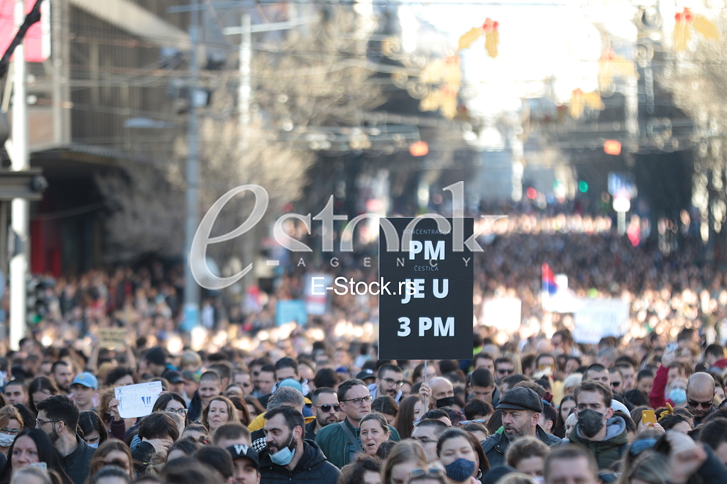 PROTEST - Protestna šetnja od Terazija do Karađorđevog parka