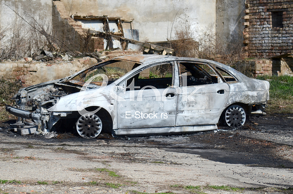 The burning car from Vinci