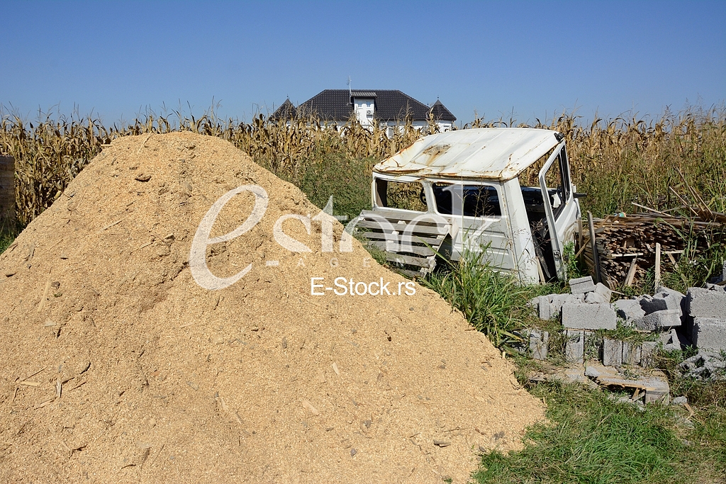 House of singer Seka Aleksic in the middle of a corn field in Stara Pazova