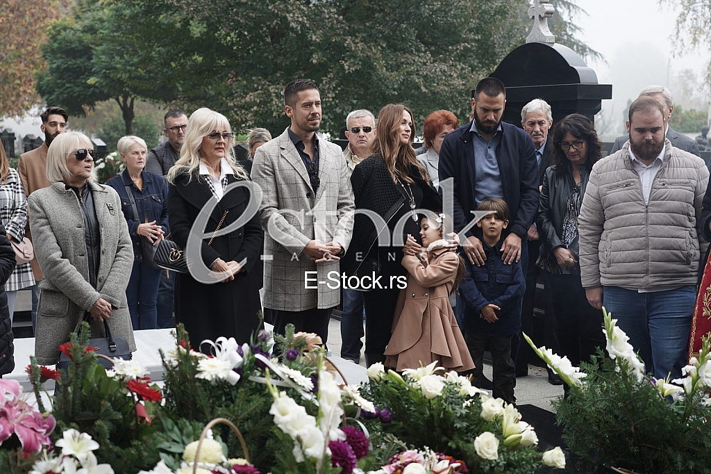 Slavica Rokvic, Nikola Rokvic, Bojana Barovic, Leona Rokvic, Marko Rokvic, Despot Rokvic