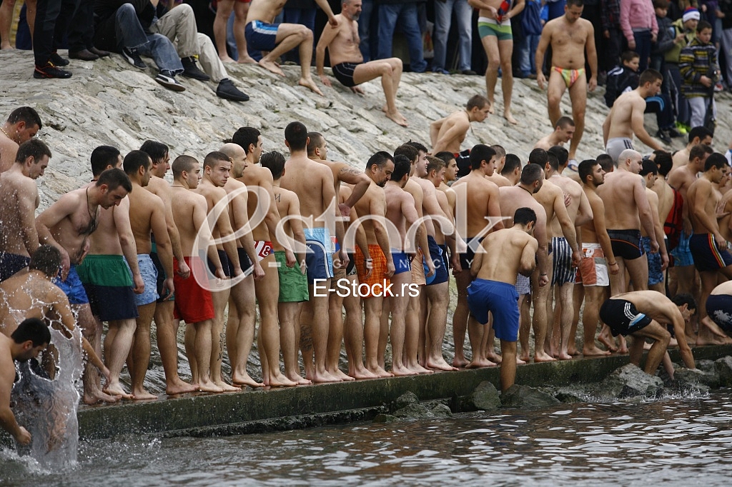 Race for the Holy Cross