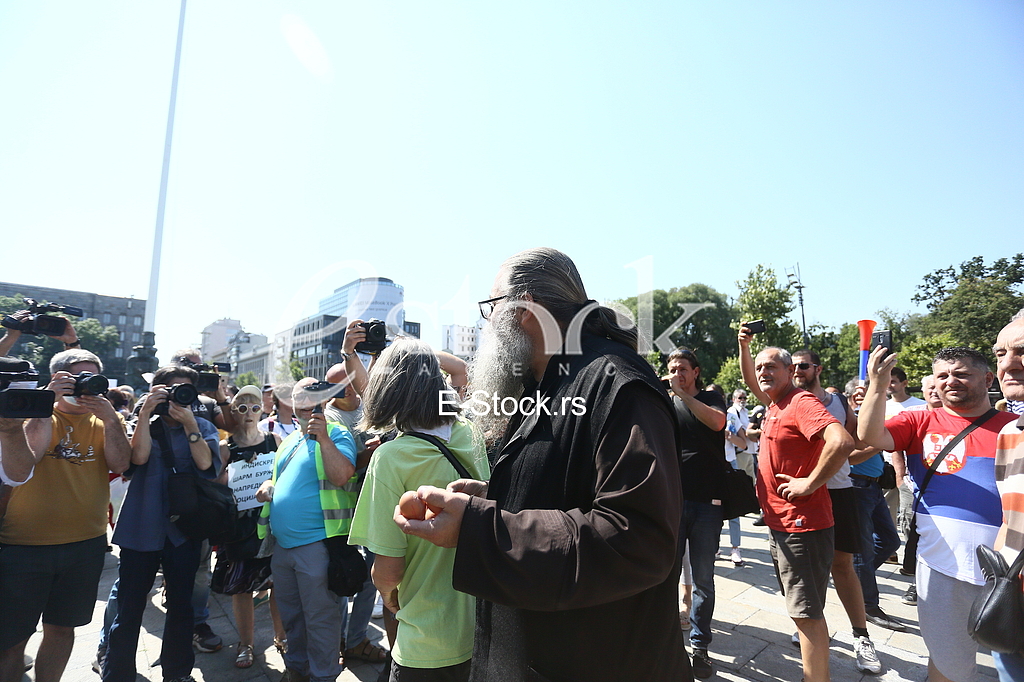Antonije Davidovic Skupstina Srbije protest