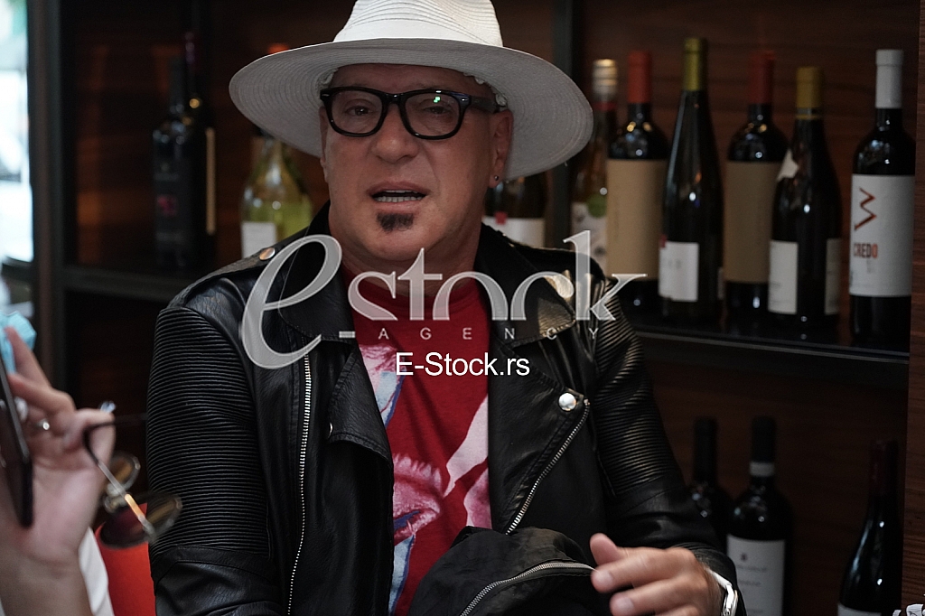 Sara Reljic predstavice Srbiju Sara Reljic predstavice Srbiju