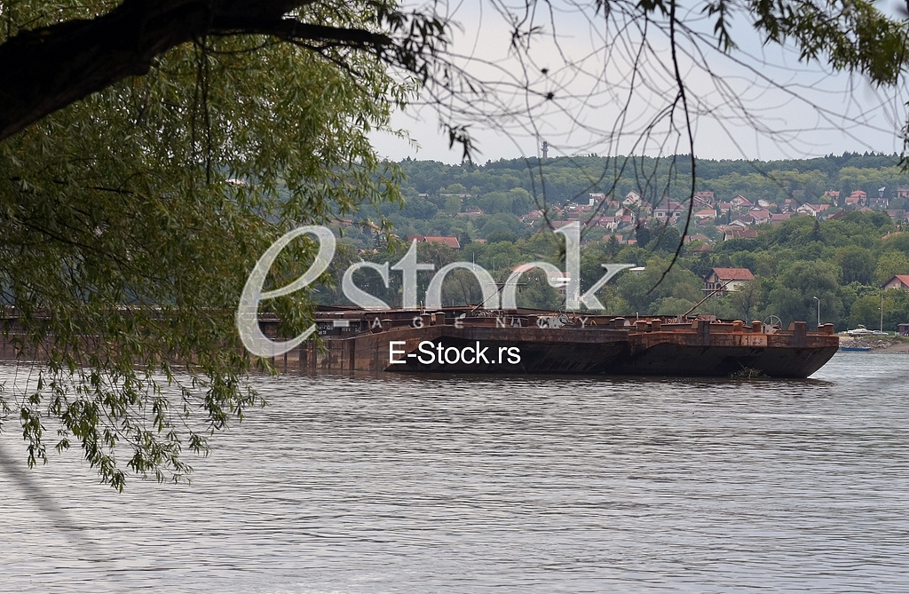 The ship on the Danube where missing a young rower