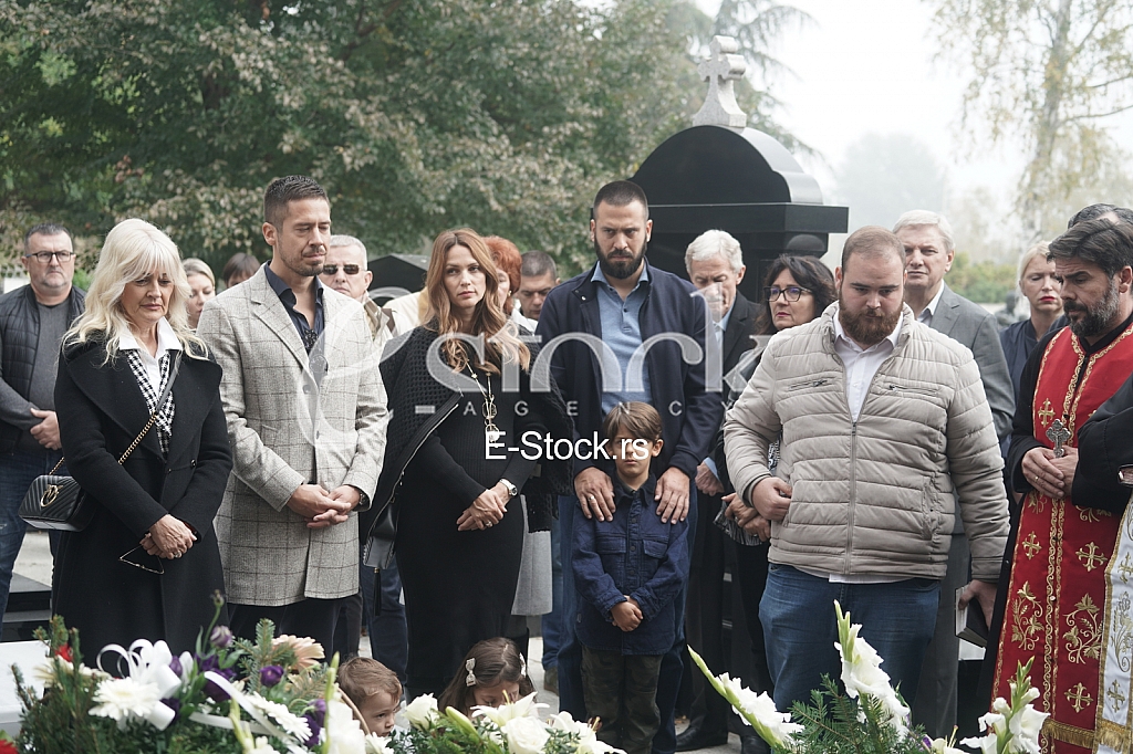 Slavica Rokvic, Nikola Rokvic, Bojana Barovic, Leona Rokvic, Marko Rokvic, Despot Rokvic