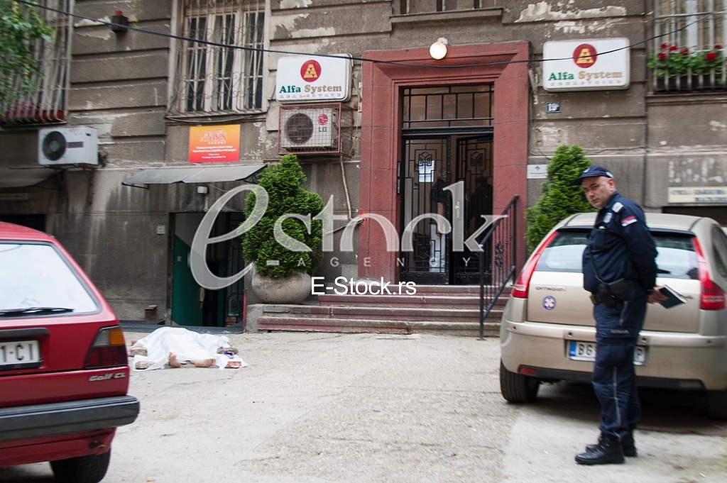 Suicide of old Lady in Belgrade. Samoubistvo starice u Beogradu