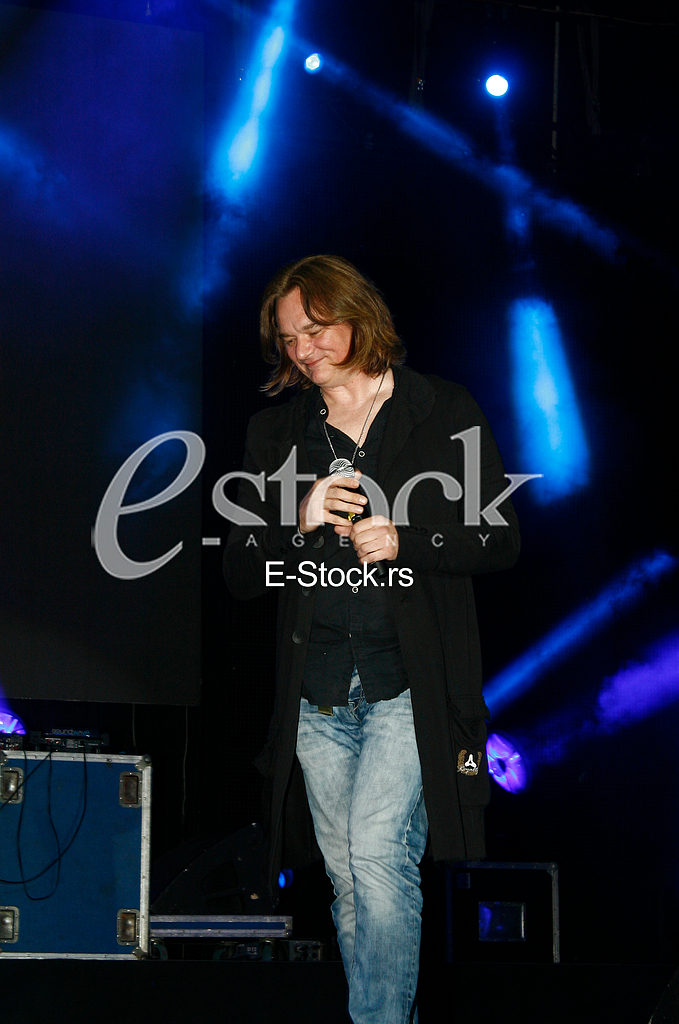stadion tasmajdan, impero music week, mobi dik